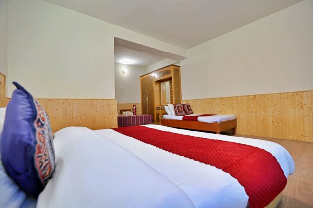Deluxe Triple Bed Room - Image 5